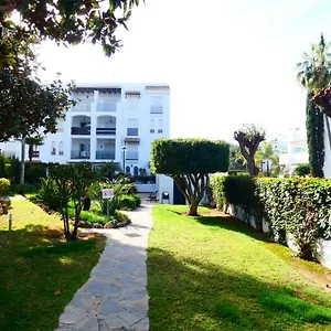 https://apartamento-puerto-banus-marbella.1costadelsol.com